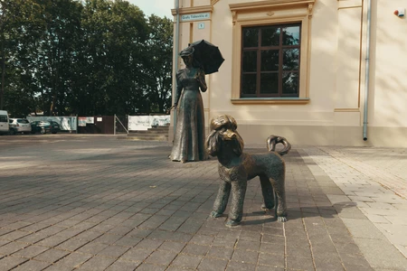 Street Sculpture Scene